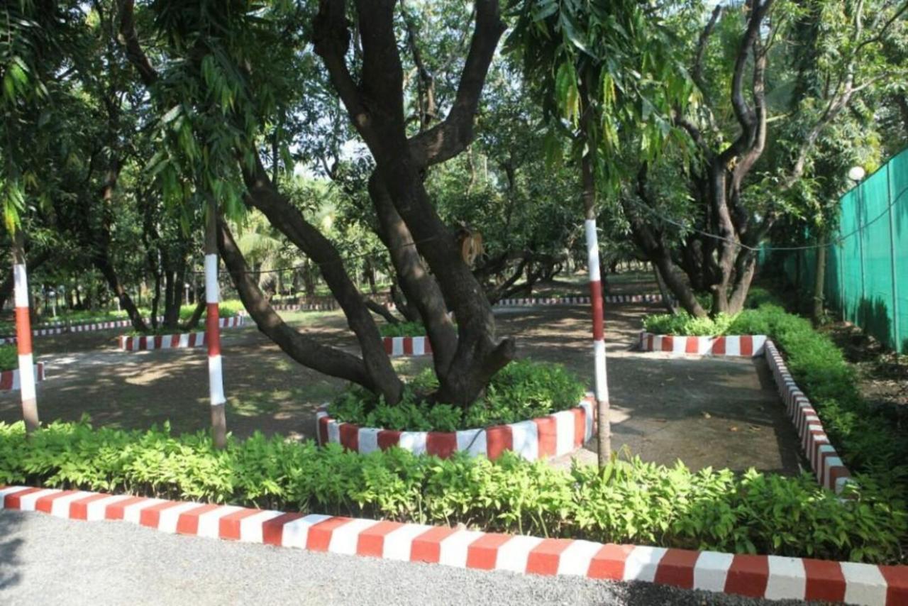 Madhuvan Farm Cottage Alibag Exterior photo